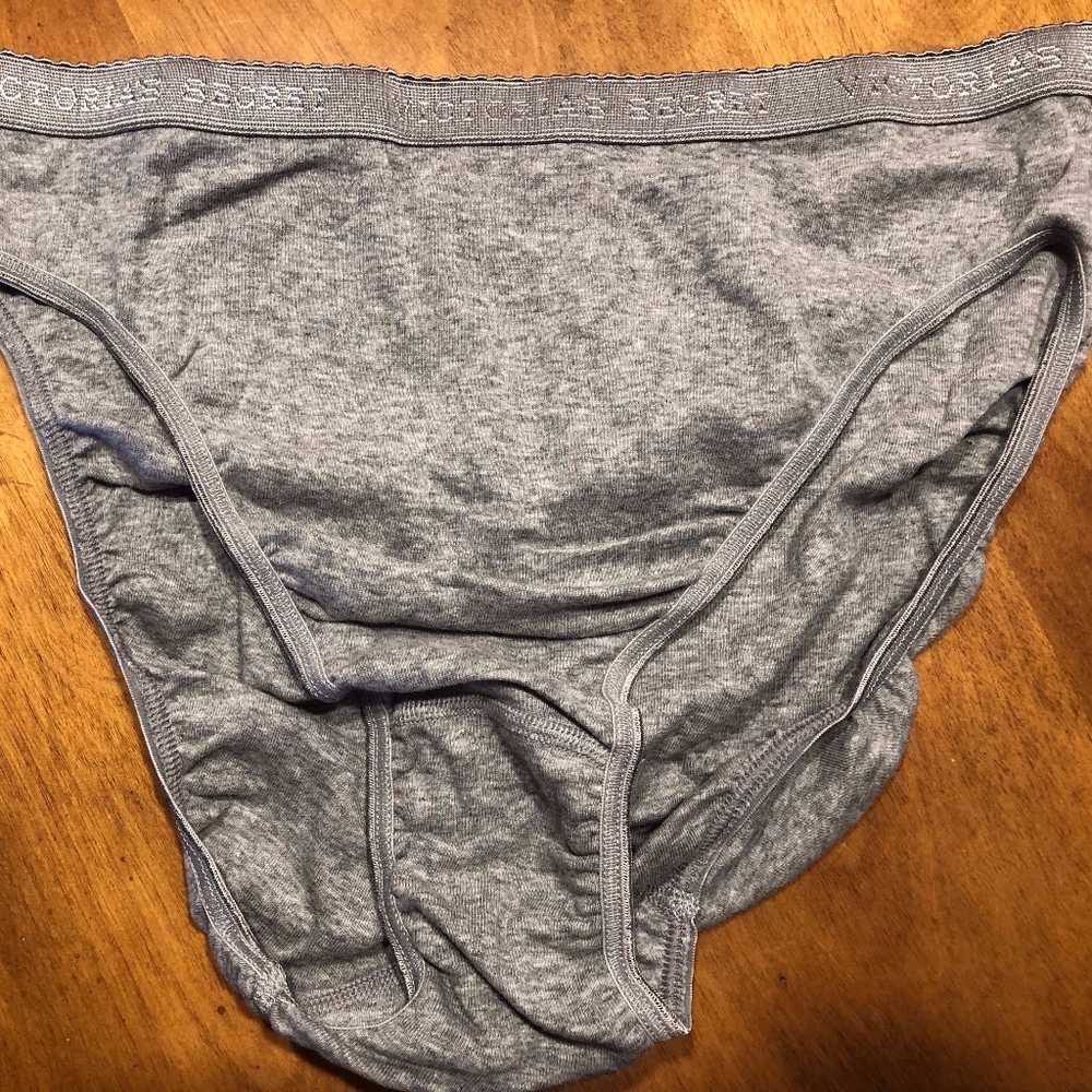 RESERVED - Victoria's Secret Brief